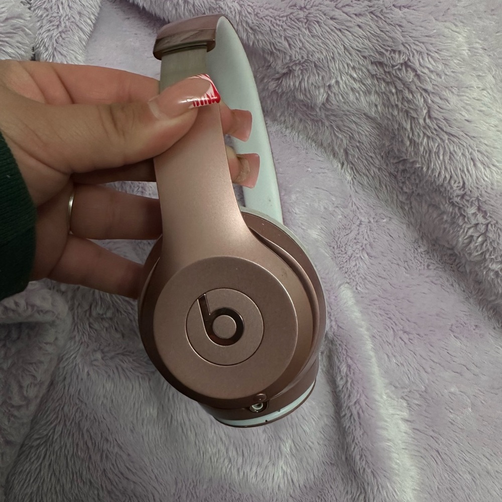 Beats wireless solo 3